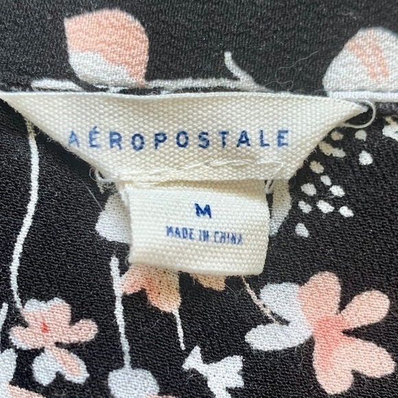Aeropostale Tie-front Floral Top - Picture 5 of 6